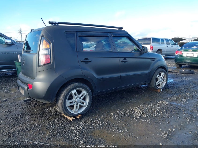 2011 Kia Soul +