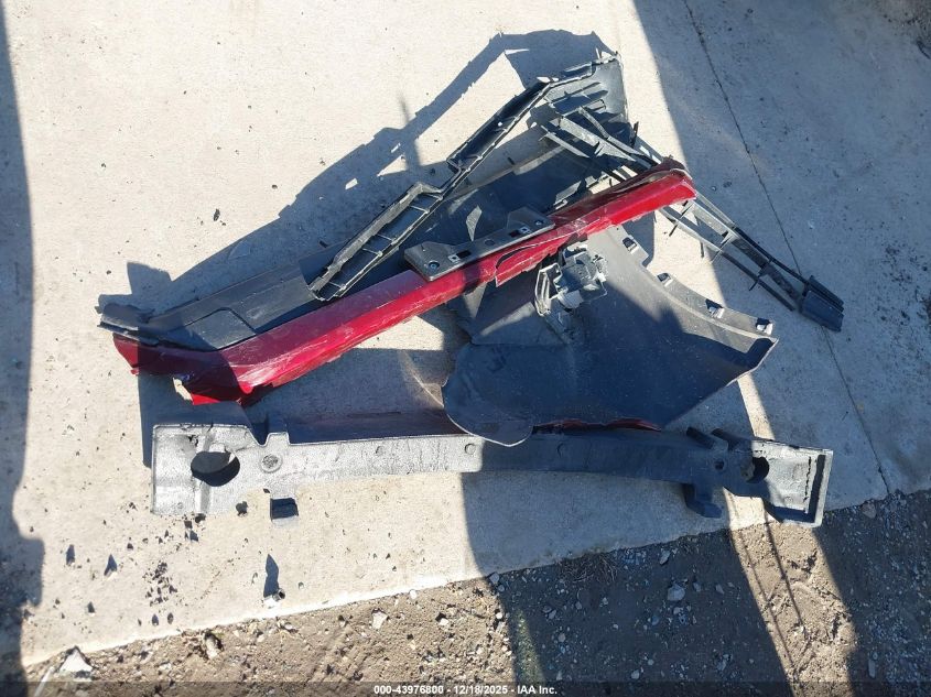 2018 Toyota Rav4 Limited VIN: JTMYFREV6JD117568 Lot: 43976800