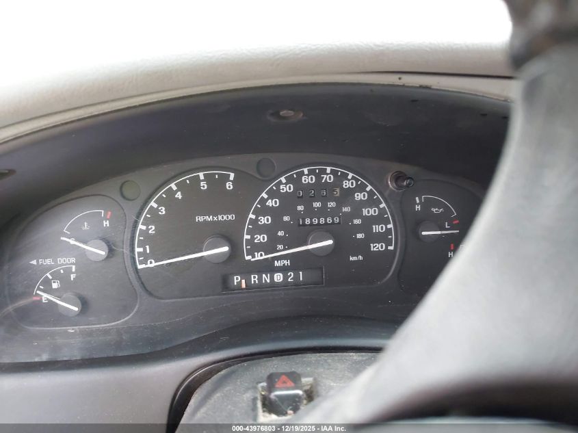 1999 Ford Explorer Eddie Bauer/Limited/Xlt VIN: 1FMZU34E2XUA17612 Lot: 43976803