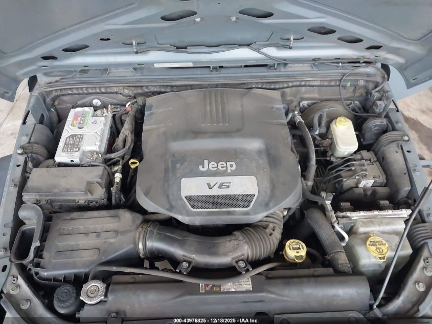 2014 Jeep Wrangler Unlimited Sport VIN: 1C4BJWDG2EL208628 Lot: 43976825