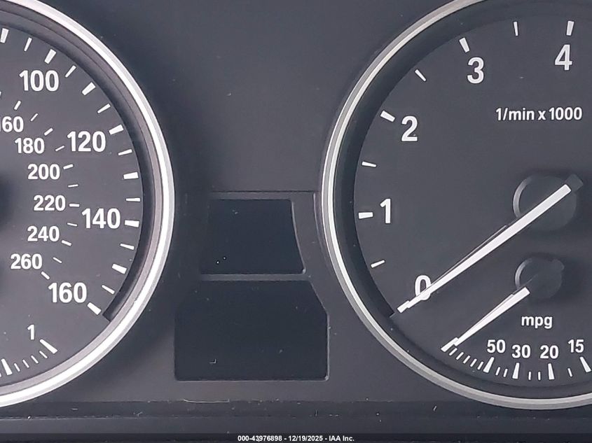 2010 BMW 528I xDrive VIN: WBANV1C50AC389093 Lot: 43976898