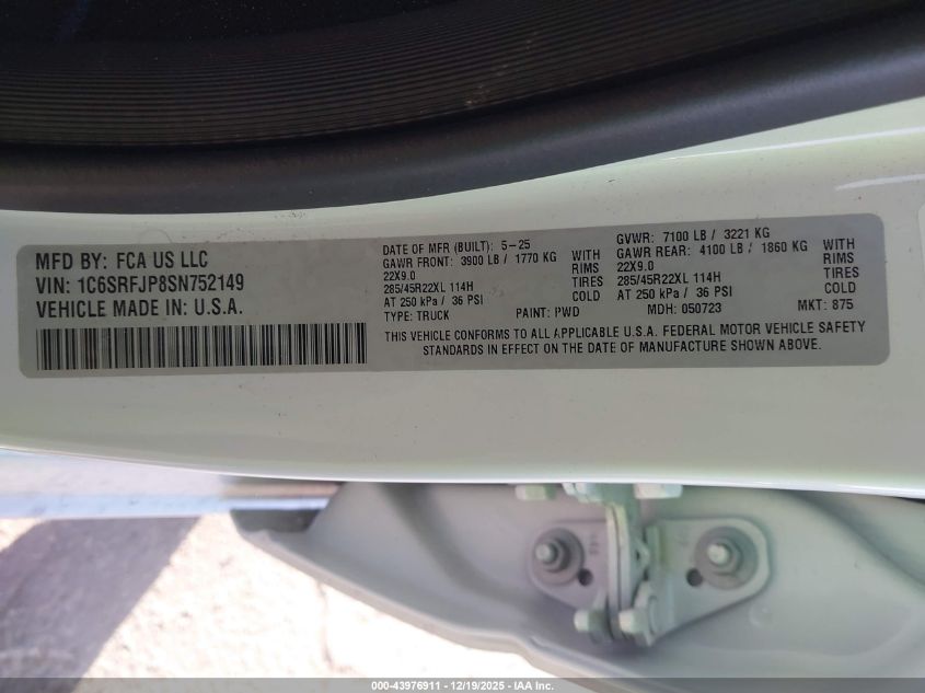 2025 Ram 1500 Laramie 4X4 5'7 Box VIN: 1C6SRFJP8SN752149 Lot: 43976911