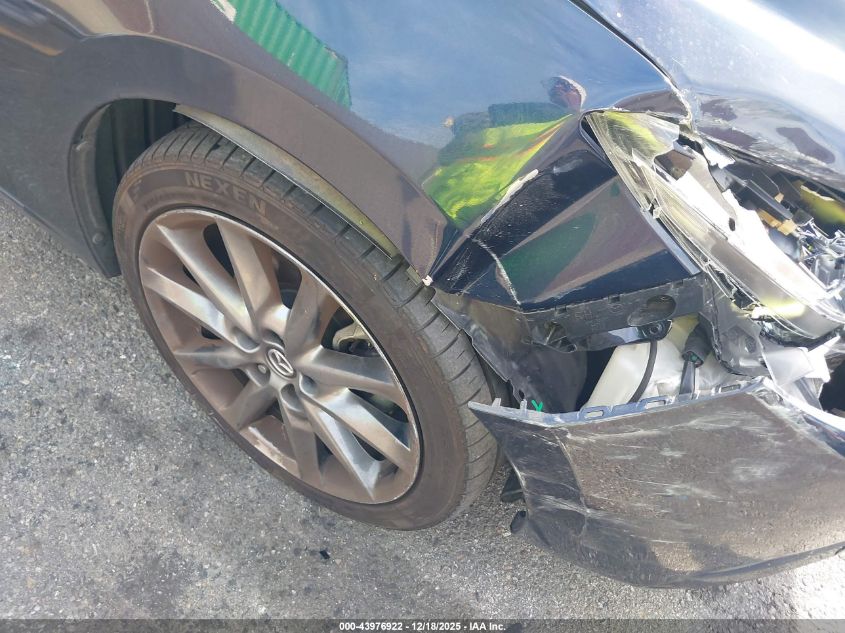 2018 Mazda Mazda3 Touring VIN: JM1BN1V37J1156177 Lot: 43976922