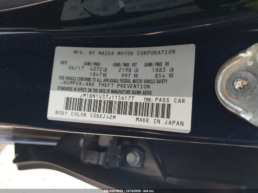 2018 Mazda Mazda3 Touring VIN: JM1BN1V37J1156177 Lot: 43976922