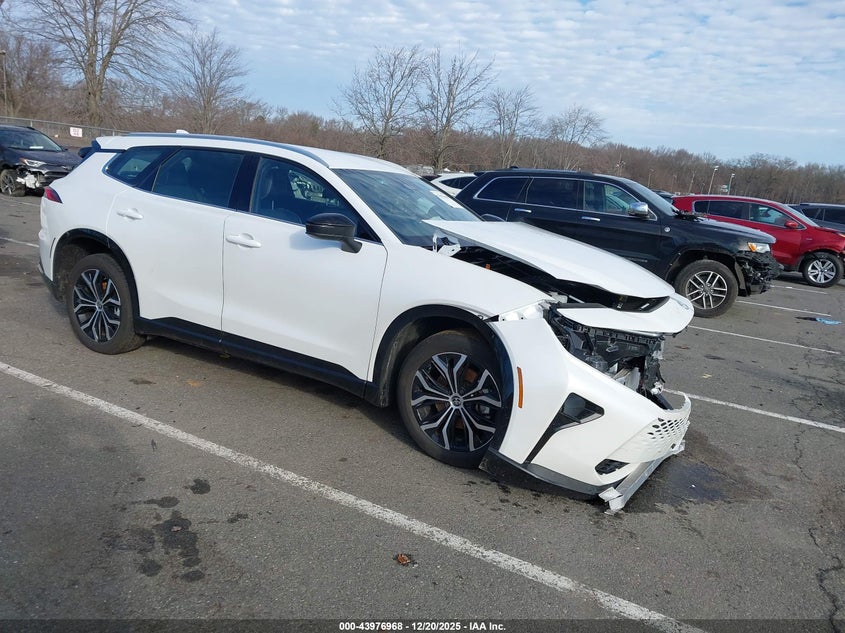 JTDACAAJ3S3013559 TOYOTA CROWN SIGNIA Photo 1