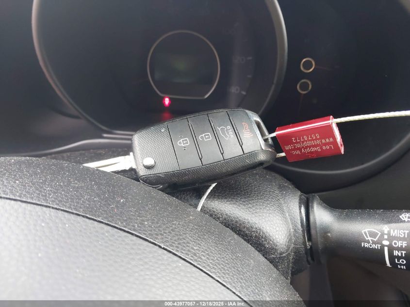 2016 Kia Soul + VIN: KNDJP3A52G7279402 Lot: 43977057