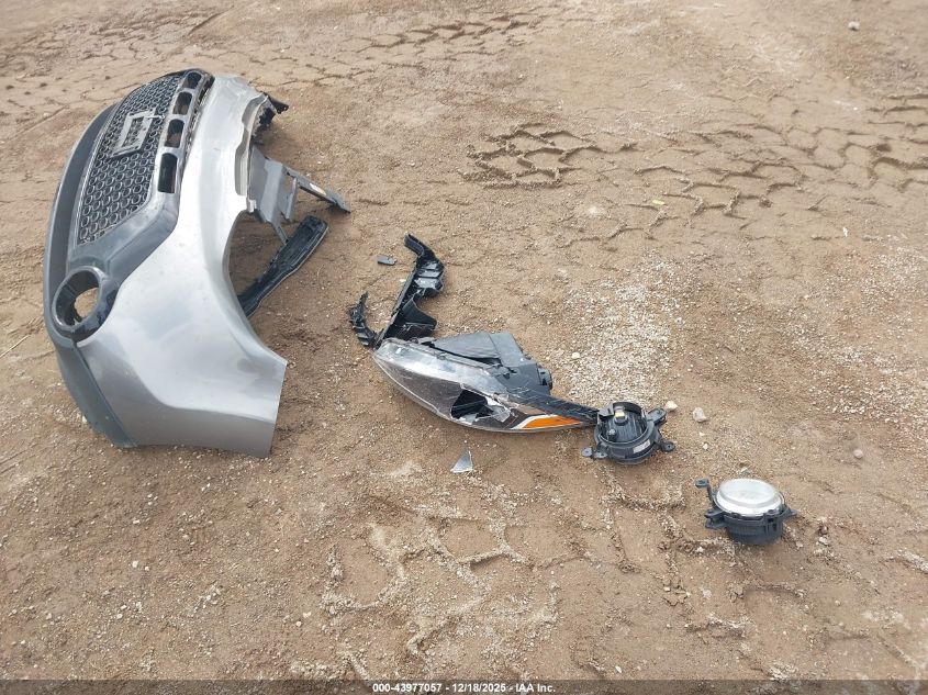 2016 Kia Soul + VIN: KNDJP3A52G7279402 Lot: 43977057