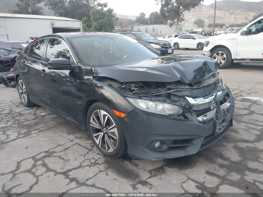 2HGFC1F38HH633492 2017 Honda Civic Ex-T auction photo 1