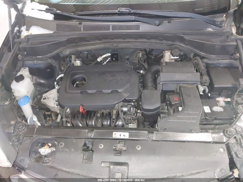 2018 Hyundai Santa Fe Sport 2.4L VIN: 5NMZUDLBXJH063172 Lot: 43977094