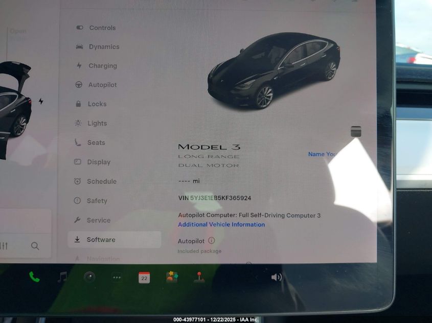 2019 Tesla Model 3 Long Range/Performance VIN: 5YJ3E1EB5KF365924 Lot: 43977101