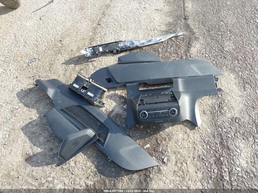 2020 Ford Escape Se VIN: 1FMCU0G67LUB84549 Lot: 43977104