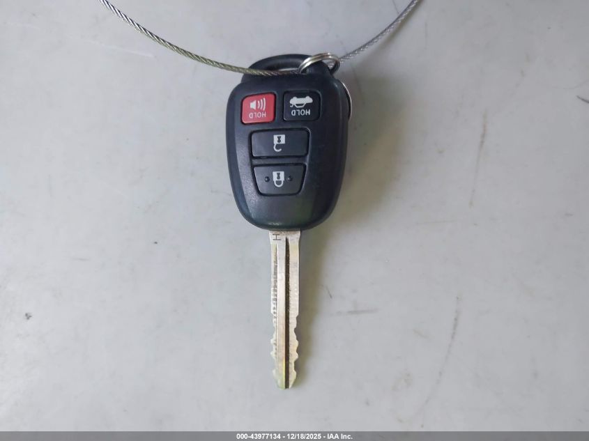 2019 Toyota Corolla Le VIN: 2T1BURHE0KC196208 Lot: 43977134