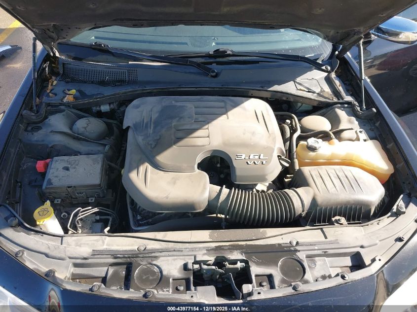 2017 Chrysler 300C VIN: 2C3CCAEGXHH596519 Lot: 43977154