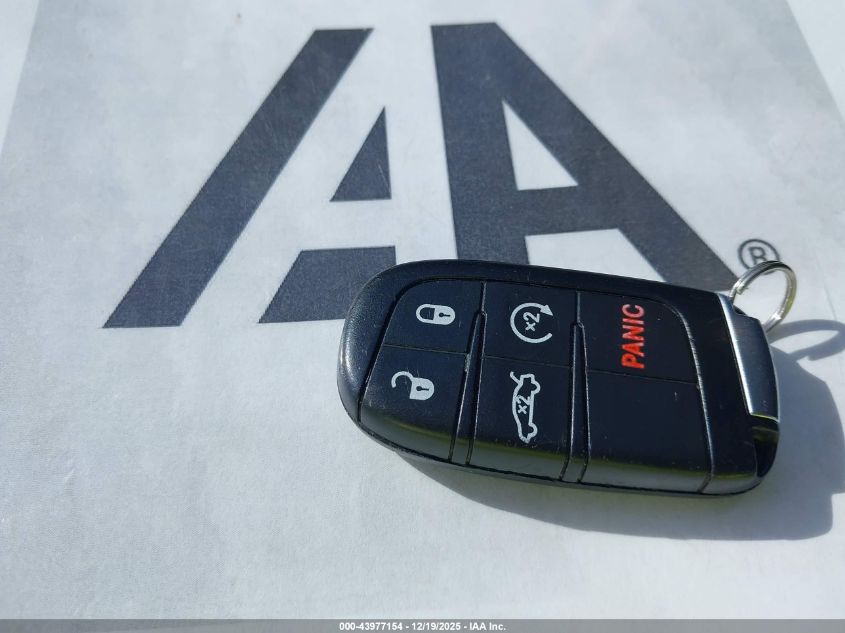 2017 Chrysler 300C VIN: 2C3CCAEGXHH596519 Lot: 43977154