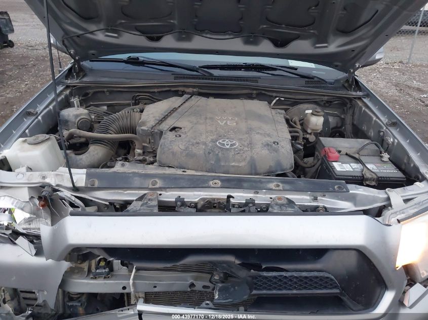 2015 Toyota Tacoma V6 VIN: 5TFMU4FN2FX028429 Lot: 43977170