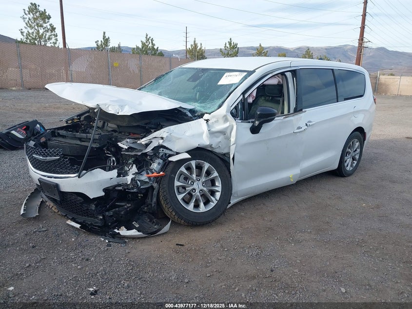 2024 Chrysler Pacifica Touring L Awd
