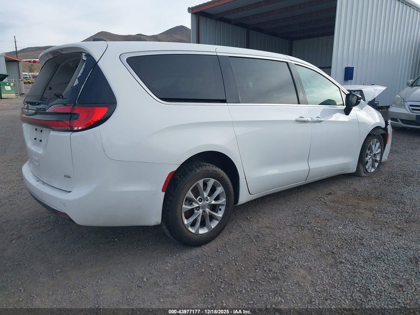 2024 Chrysler Pacifica Touring L Awd