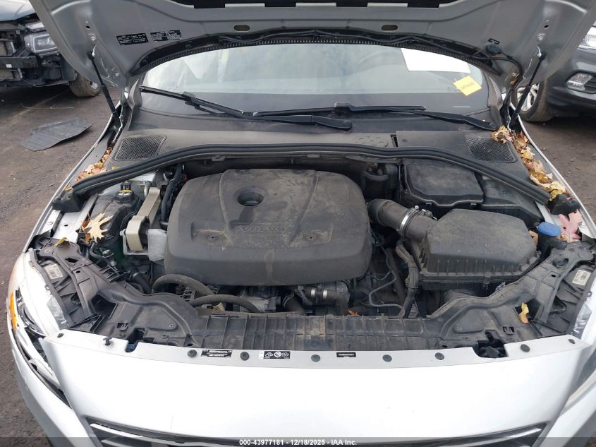 2017 Volvo V60 T5 Premier VIN: YV140MSK8H1343873 Lot: 43977181