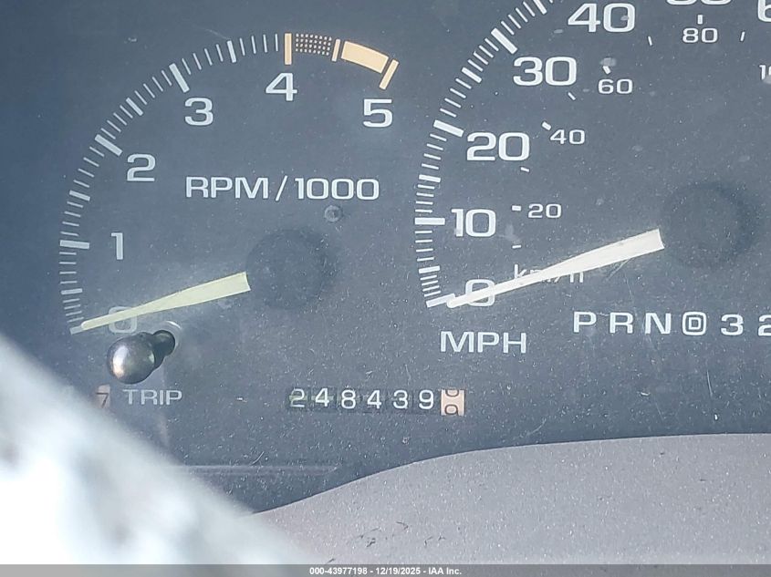 1995 Chevrolet Gmt-400 C1500 VIN: 01GCEC14K2SZ19664 Lot: 43977198