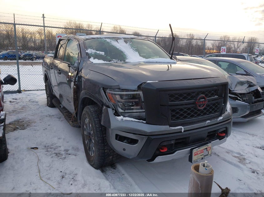 2024 Nissan Titan Pro-4X 4X4