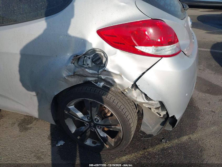 2016 Hyundai Veloster VIN: KMHTC6AD3GU258763 Lot: 43977235