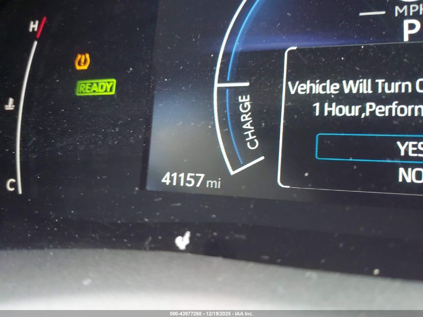 2025 Toyota Camry Le VIN: 4T1DAACK8SU031974 Lot: 43977268