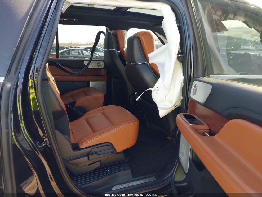 2021 Lincoln Navigator Reserve L VIN: 5LMJJ3LT7MEL17817 Lot: 43977290