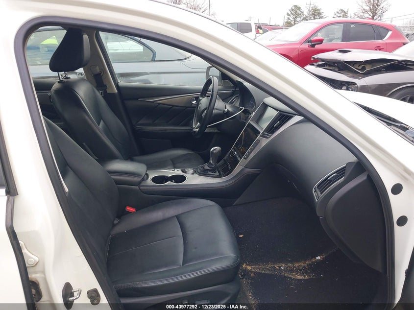 2017 Infiniti Q50 2.0T Premium