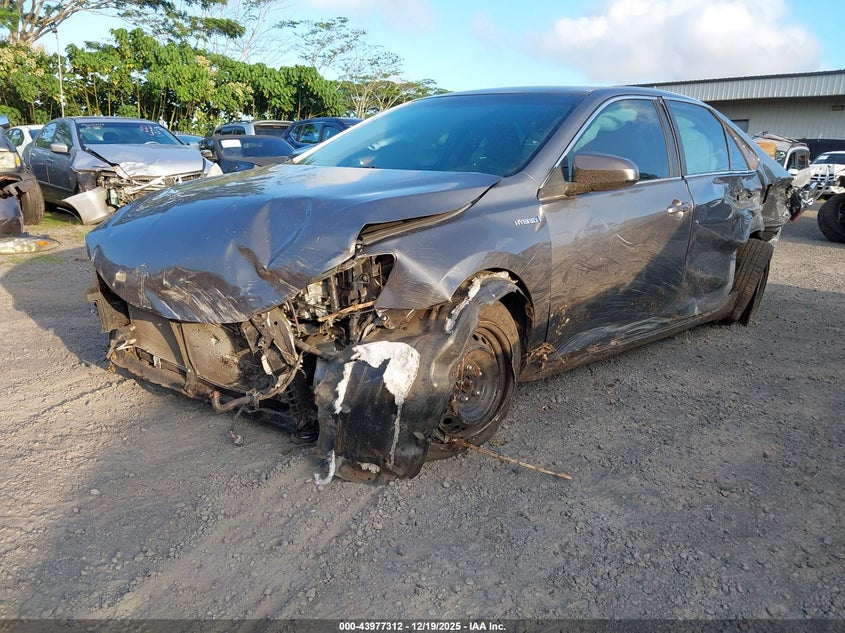 2015 Toyota Camry Hybrid Le