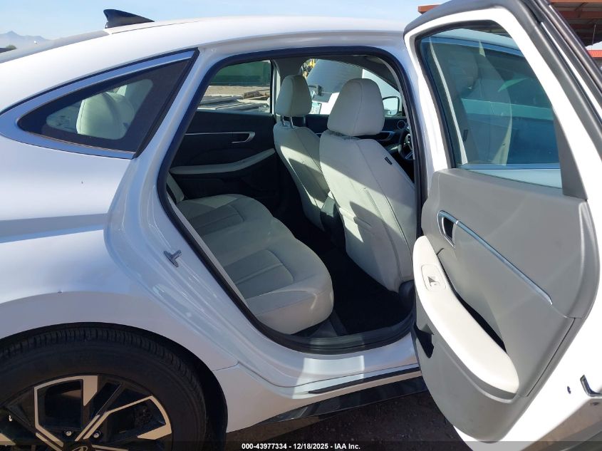 2025 Hyundai Sonata Sel VIN: KMHL64JA1SA451960 Lot: 43977334