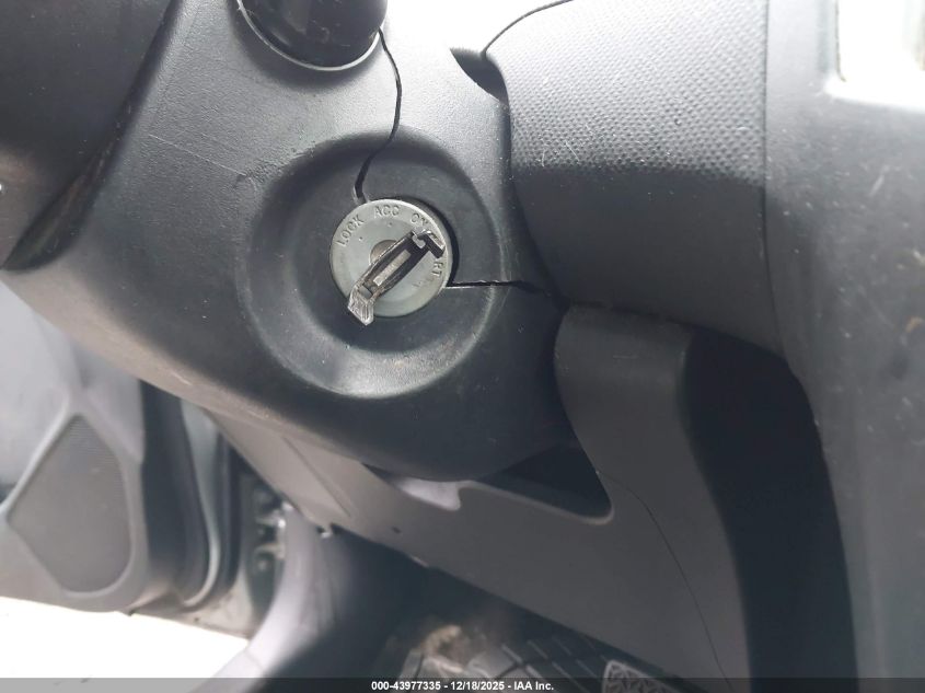 2008 Toyota Yaris VIN: JTDJT923285194021 Lot: 43977335