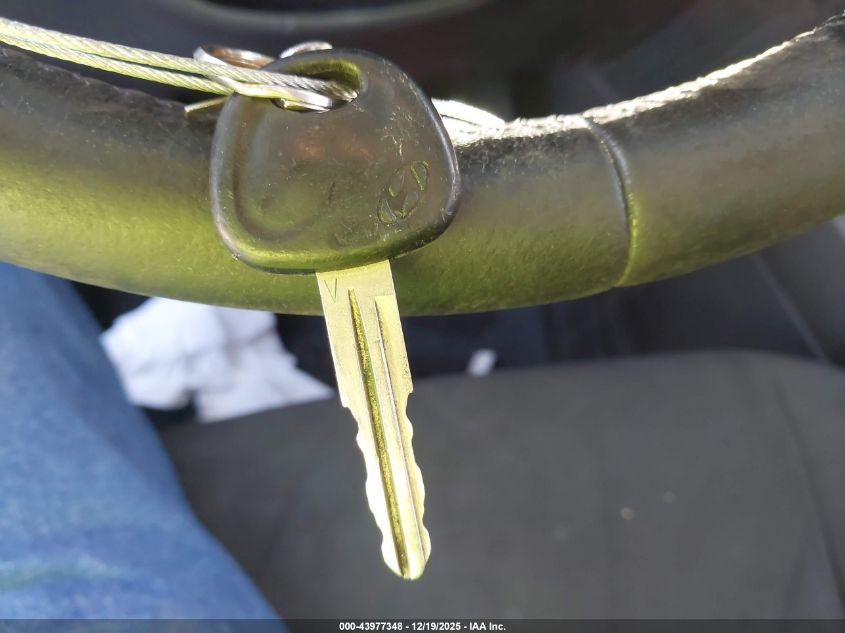 2012 Kia Soul + VIN: KNDJT2A60C7437437 Lot: 43977348