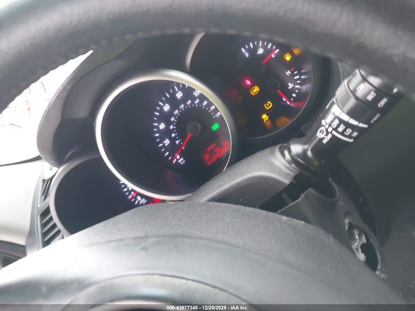 2012 Kia Soul + VIN: KNDJT2A60C7437437 Lot: 43977348