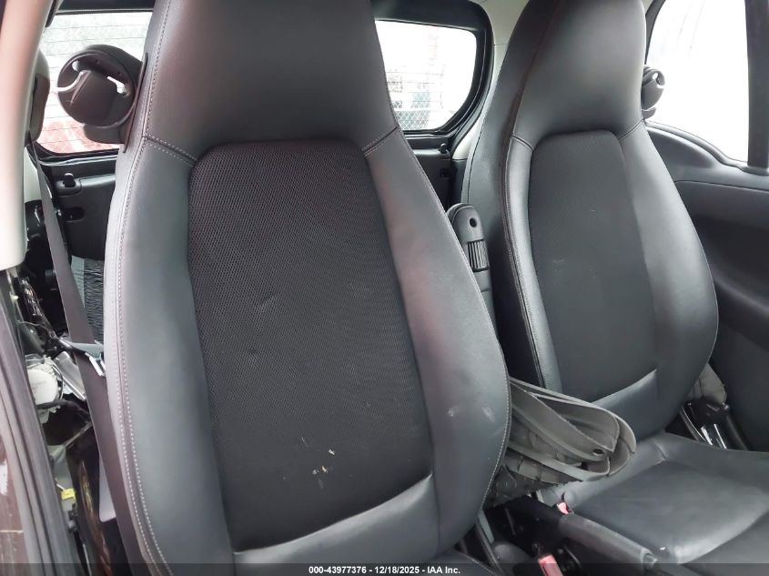 2013 Smart Fortwo Passion VIN: WMEEJ3BA0DK705368 Lot: 43977376