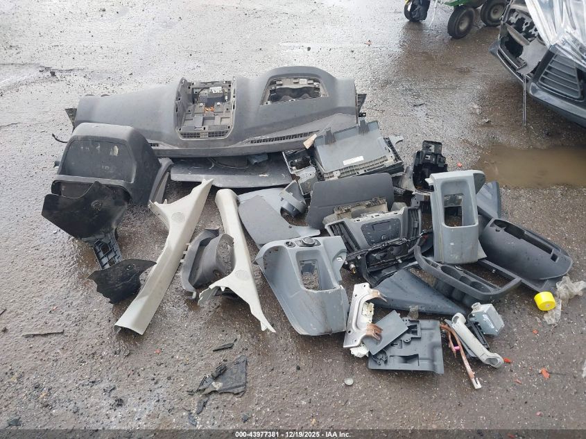 2016 Ford Transit-250 VIN: 1FTYR2ZM0GKB02083 Lot: 43977381