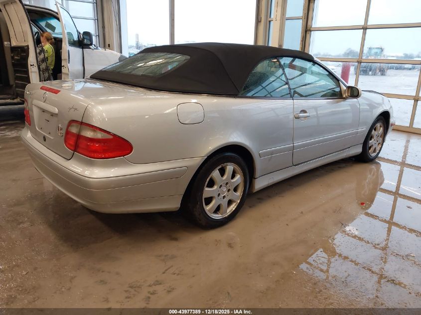 2000 Mercedes-Benz Clk 320 VIN: WDBLK65GXYT044242 Lot: 43977389