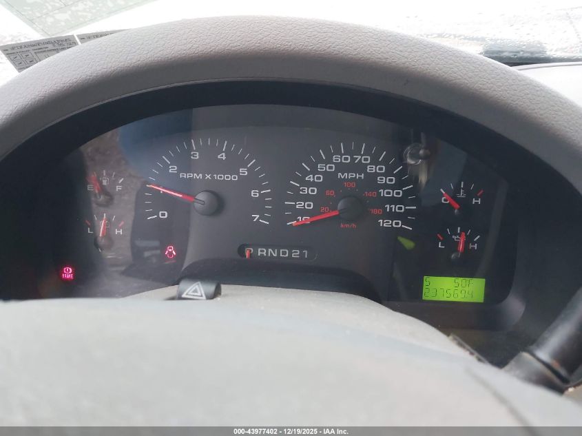 2004 Ford F-150 Stx/Xl/Xlt VIN: 1FTRX14W84NB33945 Lot: 43977402