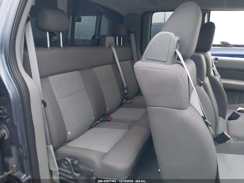 2004 Ford F-150 Stx/Xl/Xlt VIN: 1FTRX14W84NB33945 Lot: 43977402