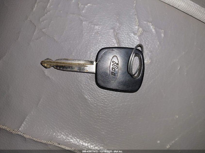 2005 Ford Focus Zx3 VIN: 3FAFP31N35R124925 Lot: 43977412