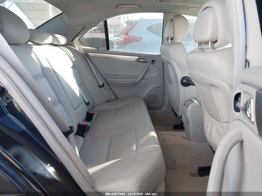 2006 Mercedes-Benz C 230 Sport VIN: WDBRF52H46A902643 Lot: 43977448