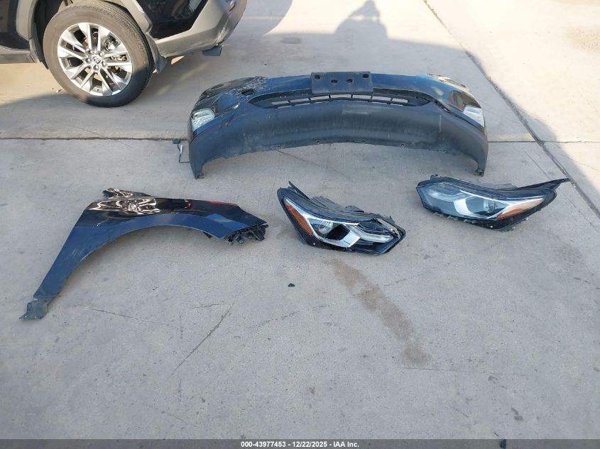 2018 Chevrolet Equinox Lt VIN: 2GNAXKEXXJ6230839 Lot: 43977453