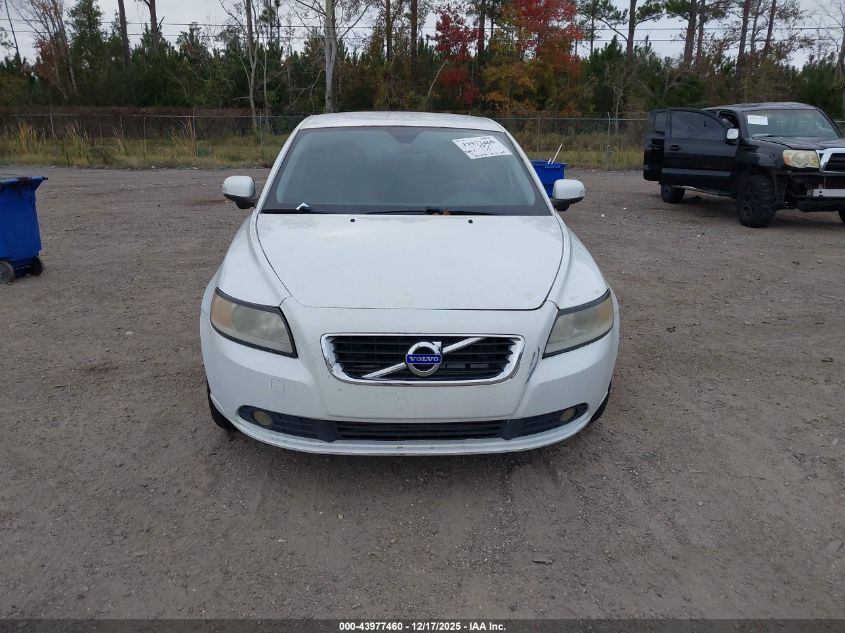 2011 Volvo S40 T5/T5 R-Design VIN: YV1672MSXB2537215 Lot: 43977460