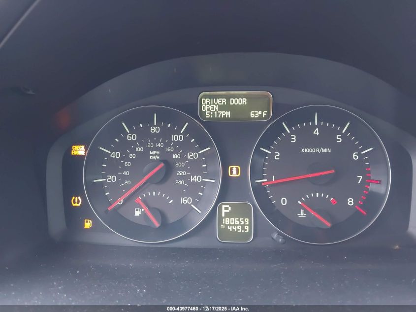 2011 Volvo S40 T5/T5 R-Design VIN: YV1672MSXB2537215 Lot: 43977460