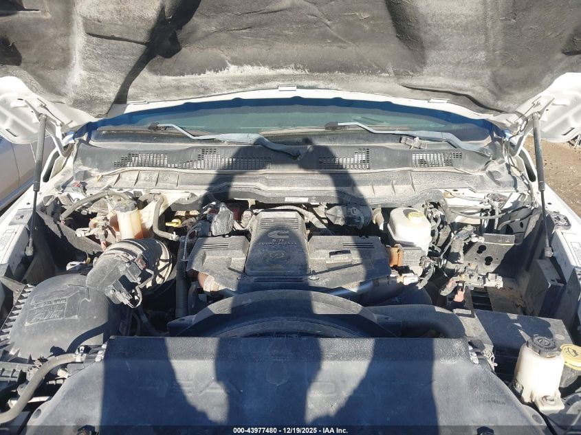 2018 Ram 2500 Tradesman 4X4 8' Box VIN: 3C6UR5HL8JG275400 Lot: 43977480