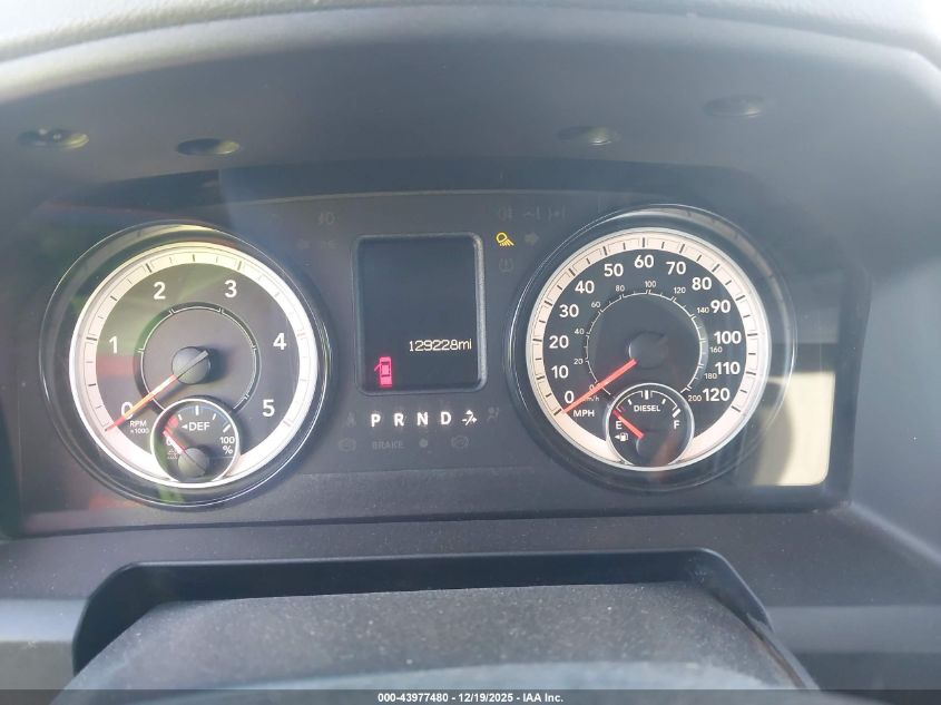 2018 Ram 2500 Tradesman 4X4 8' Box VIN: 3C6UR5HL8JG275400 Lot: 43977480