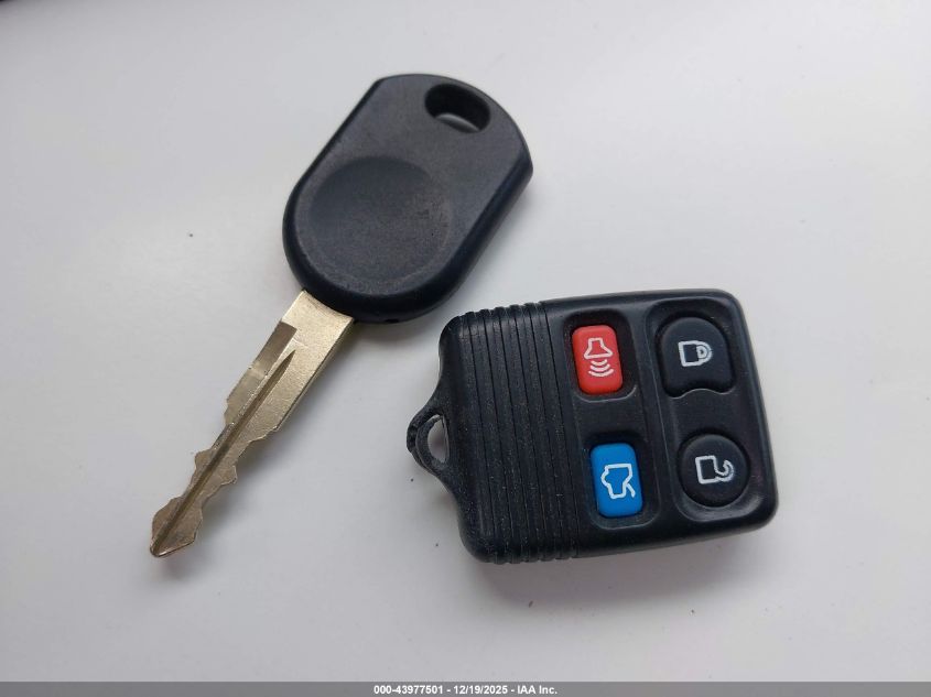 2004 Ford Crown Victoria Lx VIN: 2FAFP74W84X115178 Lot: 43977501