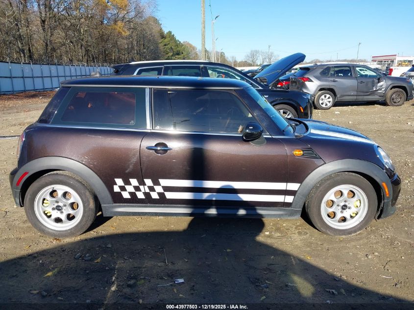 2013 Mini Hardtop Cooper VIN: WMWSU3C55DT687774 Lot: 43977503