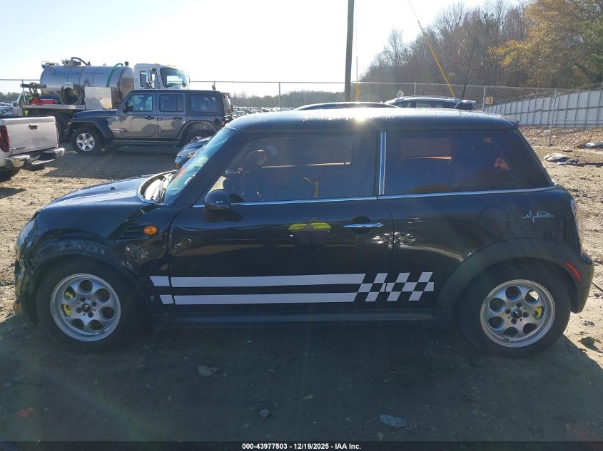 2013 Mini Hardtop Cooper VIN: WMWSU3C55DT687774 Lot: 43977503