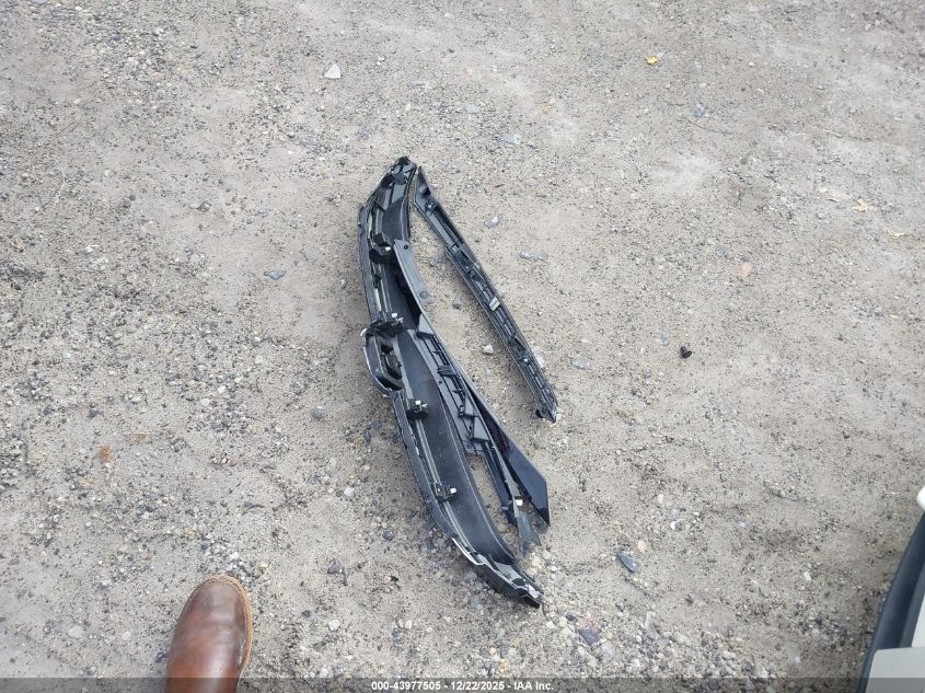 2017 Honda Civic Lx VIN: 19XFC2F55HE050153 Lot: 43977505