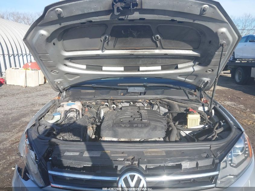 2013 Volkswagen Touareg Vr6 Sport VIN: WVGEF9BP5DD013338 Lot: 43977506